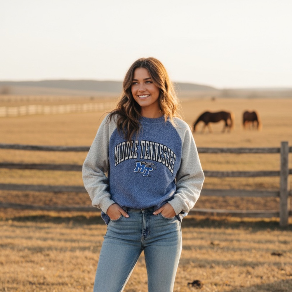 Pressbox Middle Tennessee State MTSU Comfy Terry‎ Sweatshirt – Size M 02/26-06